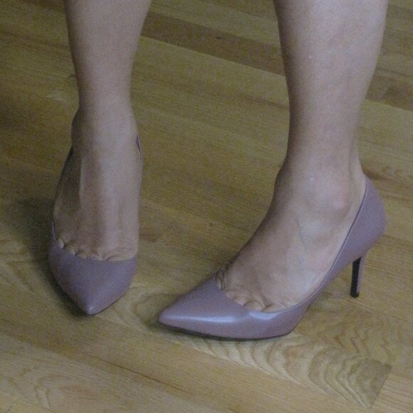 Calvin Klein Gayle Purple Leather 3.5" Heels 9.5M NWOB - Picture 2 of 16